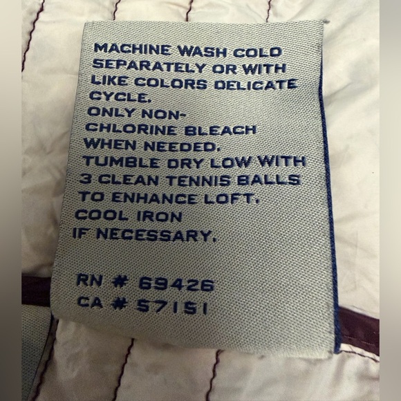 GH Bass Womens Sz S Down Burgundy/Purple Long Puffer Jacket Cinched Waist Warm - Picture 6 of 9